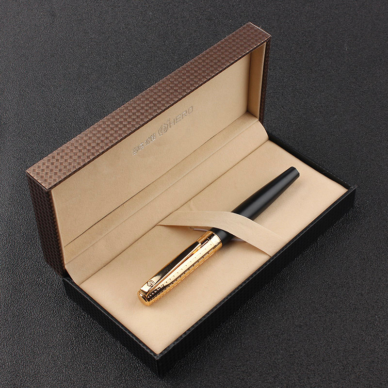 ヒーロー 382PLUS クラシックヴィンテージメタル万年筆 - Fountain Pen Bottled Ink のレビューと価格